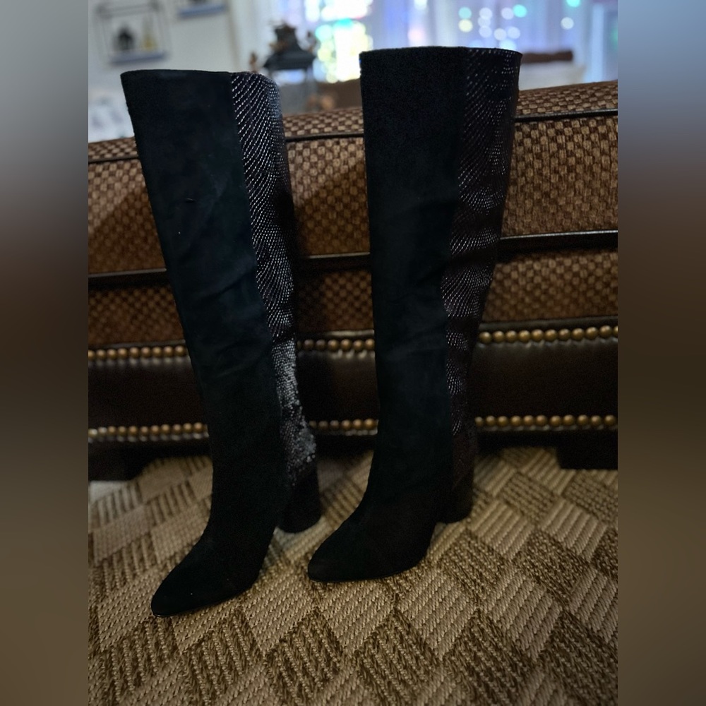 NEW PULL ON knee boots